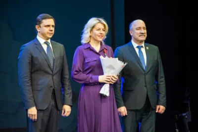 Фото 6. 20 активных деятельных орловчанок получили награды в преддверии 8 Марта