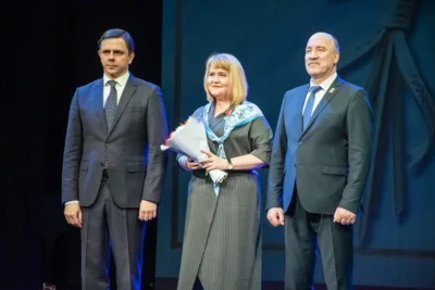 Фото 8. 20 активных деятельных орловчанок получили награды в преддверии 8 Марта