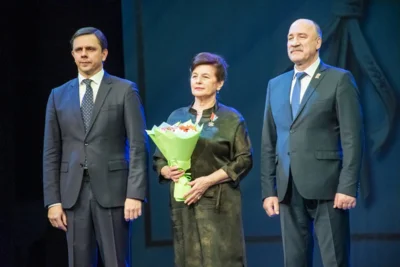 Фото 9. 20 активных деятельных орловчанок получили награды в преддверии 8 Марта