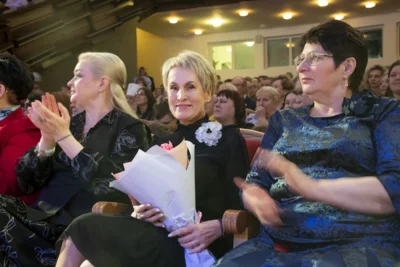 Фото 13. 20 активных деятельных орловчанок получили награды в преддверии 8 Марта