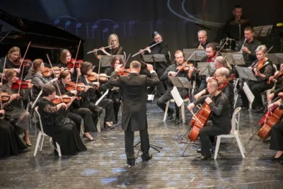 Фото 23. 20 активных деятельных орловчанок получили награды в преддверии 8 Марта