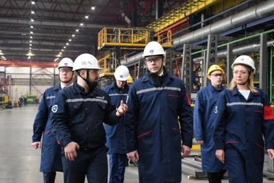 Фото 3. Андрей Клычков посетил два промпредприятия в индустриальном парке «Орёл»