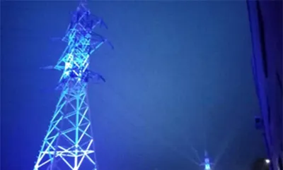 Специалисты Орёлэнерго провели работы по подсветке опор на въезде в областной центр