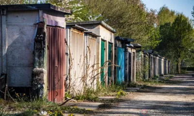 В Болховском районе трое родственников пытались обворовать гараж