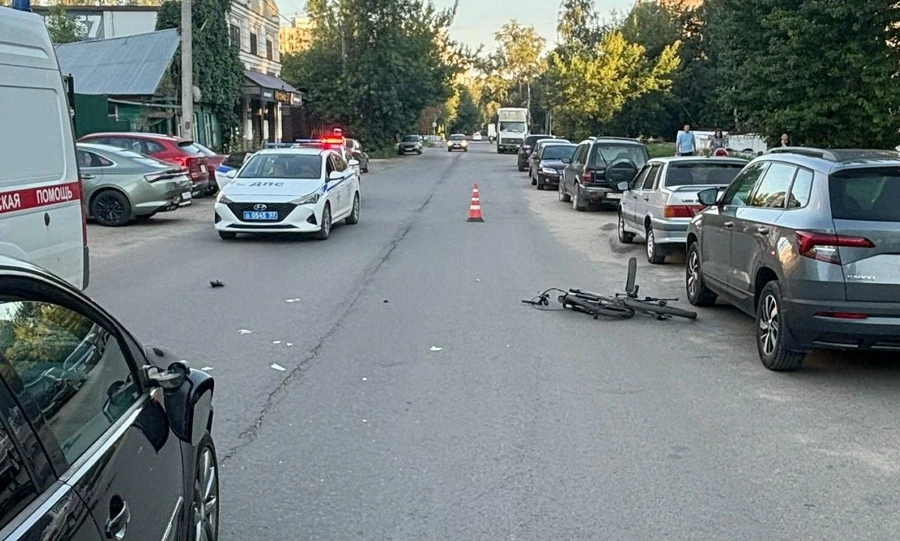 В Орле 11-летний велосипедист попал под колёса автомобиля
