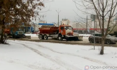 49 единиц техники расчищают Орёл от снега