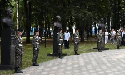 В Орле торжественно открыли Аллею Победителей