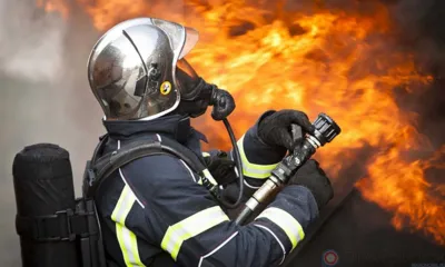 В Орле пожарные спасли двух человек из частично расселённого дома