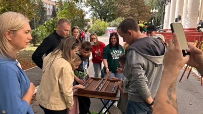Фото 9. Семейный фестиваль во Дворце пионеров собрал больше сотни орловцев разных возрастов