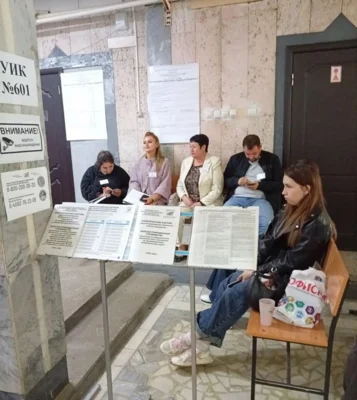 Фото 2. Жительница Орловского округа Ирина проголосовала за стабильность