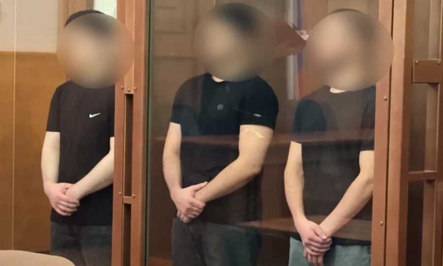 По решению Орловского облсуда трое парней отправились в колонию