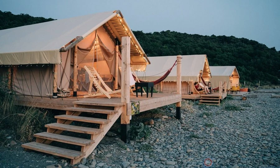 Орловщина получит федеральные средства на глэмпинги