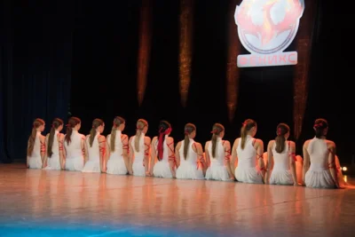 Фото 3. Танцевальный коллектив орловского вуза покорил сцену Кремлёвского дворца