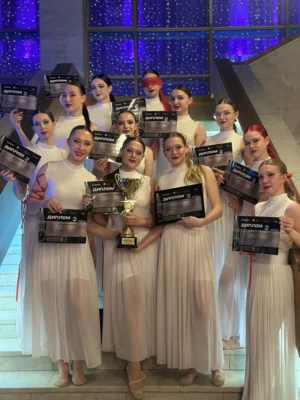 Фото 5. Танцевальный коллектив орловского вуза покорил сцену Кремлёвского дворца