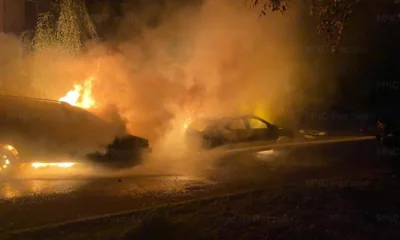 В Орле сгорели два автомобиля