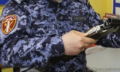 Орловцы помогут фронту, передав своё оружие для нужд военных