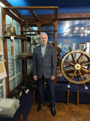 Фото 1. Хранитель наследия Олег Карпиков