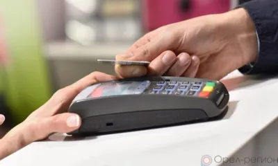 Житель Орла лишился свободы из-за оплаты покупок чужой банковской картой