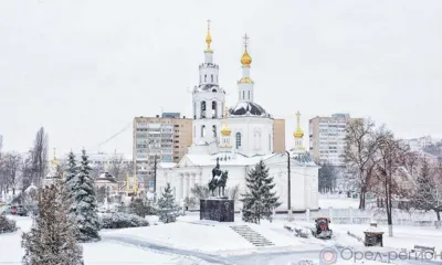 Сегодня Орёл от снега убирают 45 единиц спецтехники