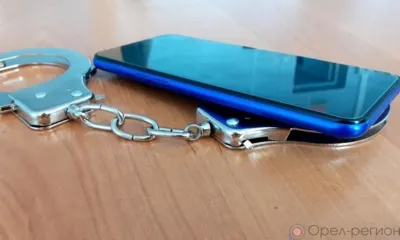 Орловчанка украла телефон у коллеги