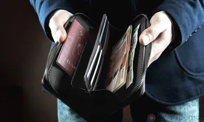 В Орле мужчина ограбил посетительницу кафе