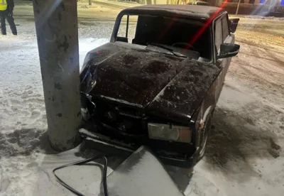 Фото 1. В ночном ДТП в Орле пострадали парень и девушка