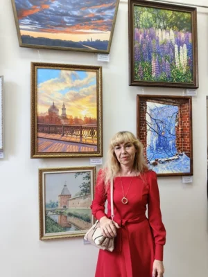 Фото 1. В Орле в Доме книги открылась выставка произведений орловских художников