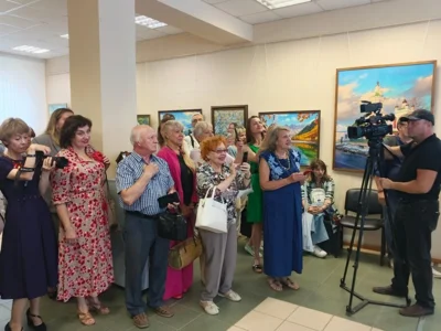 Фото 1. В Орле открылась выставка художественного объединения «НОЖ»