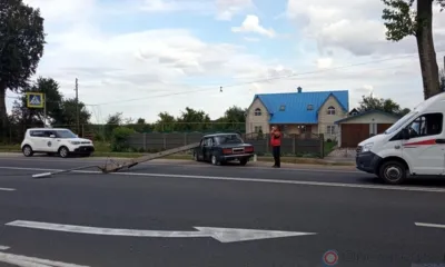 Под Орлом водитель ВАЗ-21074 врезался в столб