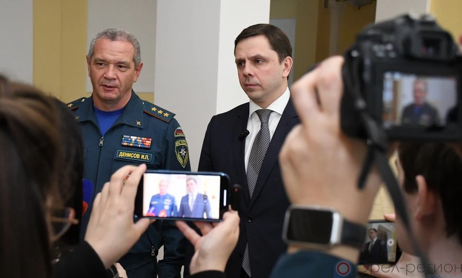 Орёл с рабочим визитом посетил замглавы МЧС России Илья Денисов