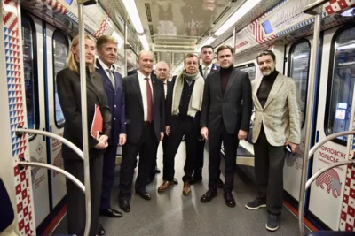 Фото 1. Пассажиры московского метро познакомятся с Орловской областью