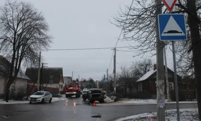 В Дмитровске Volkswagen на встречке протаранил ВАЗ