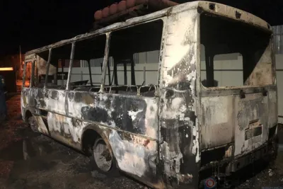 Орловский СК выясняет причину возгорания автобуса, в котором погиб мужчина