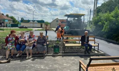 В Кромах завершается ремонт придомовой территории по пер. Козина