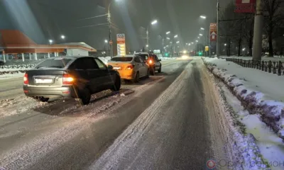 В Орле при столкновении трёх автомобилей пострадала 18-летняя девушка