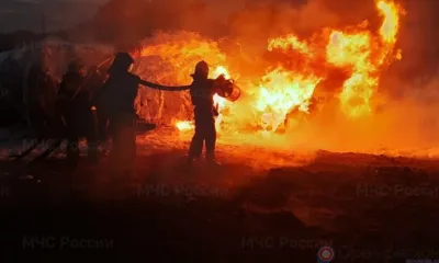 На трассе Орёл-Тамбов опрокинулся и загорелся бензовоз