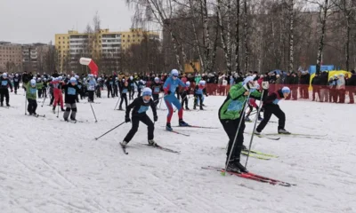 В Орле более тысячи человек вышли на лыжню в Медведевском лесу
