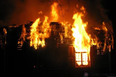 Сегодня ночью при пожаре в селе Знаменское погибла 56-летняя женщина