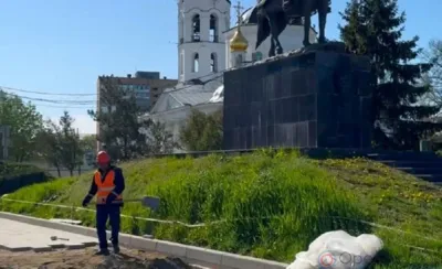 В Орле благоустраивают территорию в районе памятника Ивану Грозному