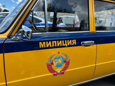 Фото 4. Сегодня в Орле сотрудники ГАИ организовали музей под открытым небом