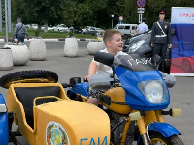 Фото 9. Сегодня в Орле сотрудники ГАИ организовали музей под открытым небом