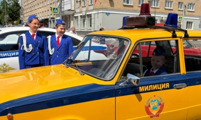 Сегодня в Орле сотрудники ГАИ организовали музей под открытым небом