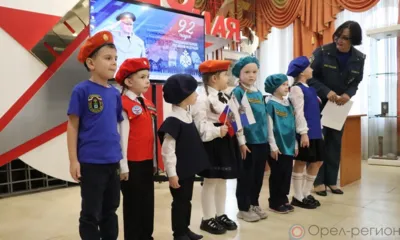 Сотрудники МЧС России провели встречу с орловскими кадетами-спасателями