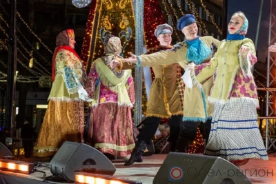 Фото 7. Льются песни над Орлом