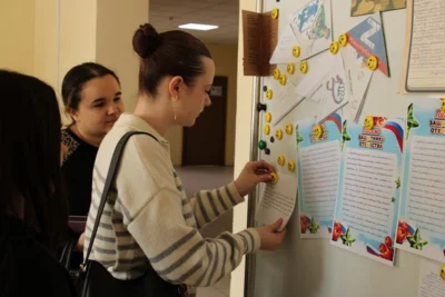 Фото 1. Орловские школьники и студенты испекли «Гостинцы для Защитника»