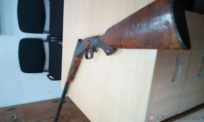 Житель Покровского района нашёл на крыше хозпостройки незарегистрированное ружьё