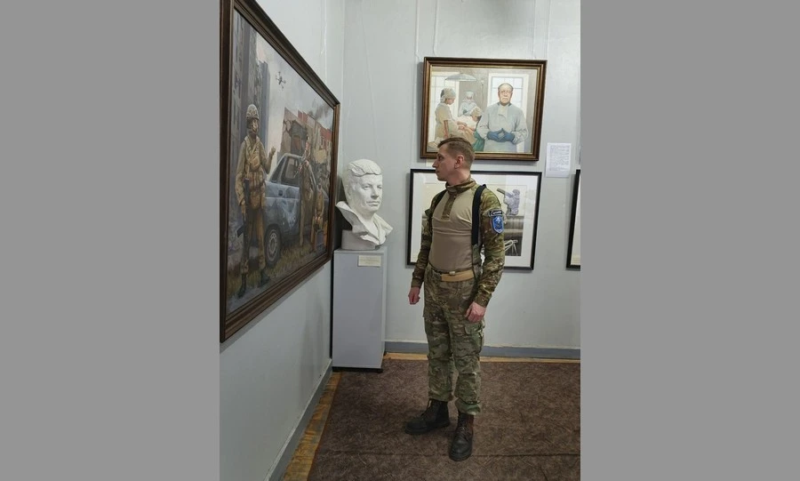 Рисуют мужчины войну: В Орле открылась экспозиция произведений членов Студии военных художников им. М. Б. Грекова