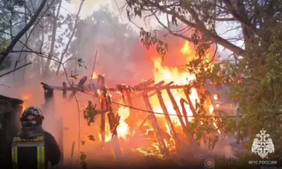 Пожар на бульваре Победы в Орле тушили 11 сотрудников МЧС