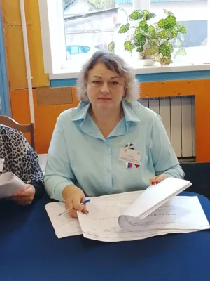 Фото 1. Жители Ливенского района активно голосуют