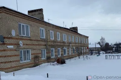 В Хотынце в многоквартирном доме обрушилась крыша